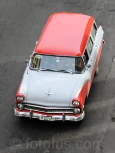 Havan Cuba Ford Country Sedan